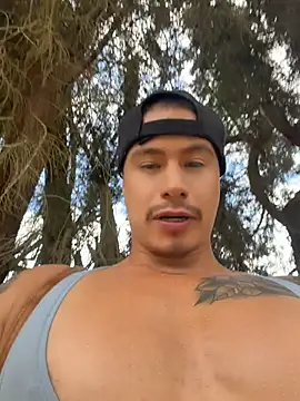 Snapshot of RaySullivan chatting on 12, 4, 2026 RaySullivan online show from 12, 4, 2026