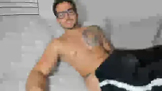 Snapshot of zaylanez chatting on 11, 11, 2025 zaylanez online show from 11, 11, 2025