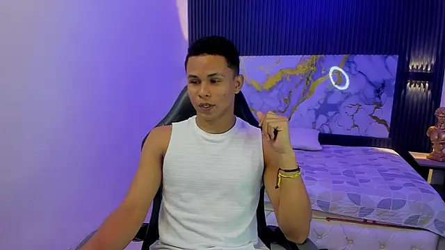 Snapshot of Liams18 chatting on 6, 4, 2026 Liams18 online show from 6, 4, 2026