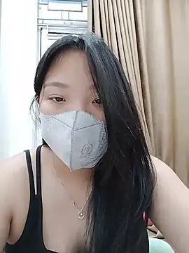 linh-xinh18 online show from 1, 7, 2026