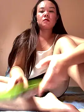 Snapshot of Dilen_7533 chatting on 12, 11, 2025 Dilen 7533 online show from 12, 11, 2025