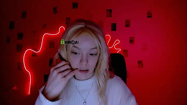 Snapshot of mia_starrr_ chatting on 8, 2, 2026 mia starrr online show from 8, 2, 2026