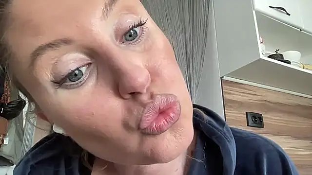 Snapshot of Ameli8 chatting on 5, 5, 2026 Ameli8 online show from 5, 5, 2026