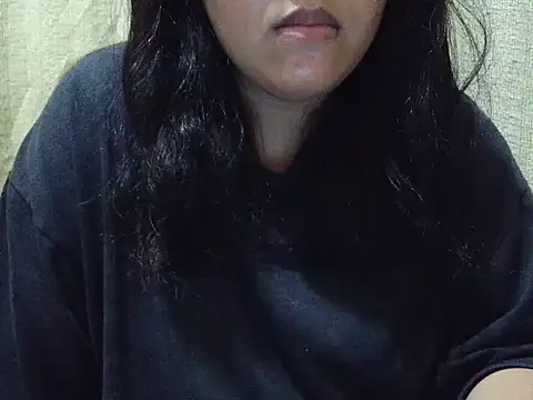 Snapshot of fluffy_raa chatting on 22, 11, 2025 fluffy raa online show from 22, 11, 2025