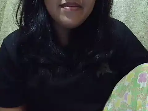 Snapshot of fluffy_raa chatting on 25, 11, 2025 fluffy raa online show from 25, 11, 2025