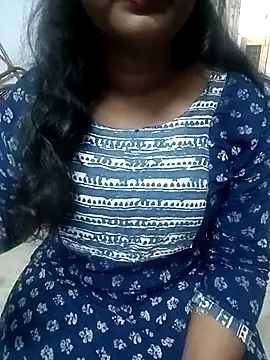 Snapshot of Keerthee_ chatting on 5, 11, 2025 Keerthee online show from 5, 11, 2025