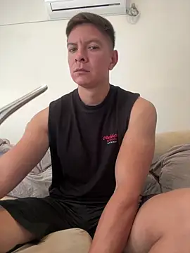 Snapshot of Maluma1995 chatting on 3, 3, 2026 Maluma1995 online show from 3, 3, 2026