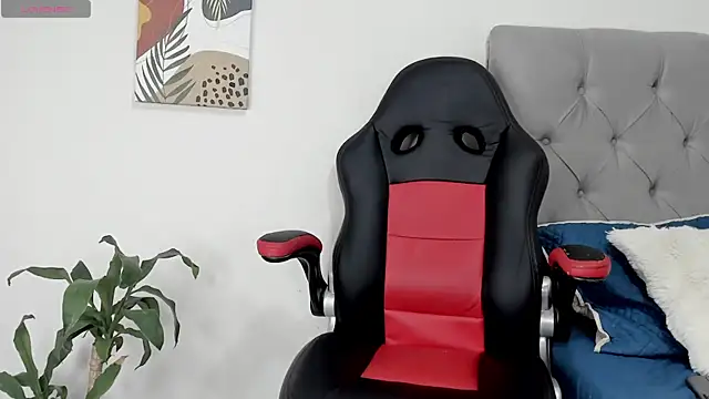 Snapshot of Nyra_lux16 chatting on 14, 2, 2026 Nyra lux16 online show from 14, 2, 2026