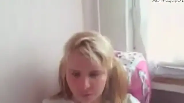 Snapshot of HornyElena chatting on 6, 5, 2026 HornyElena online show from 6, 5, 2026