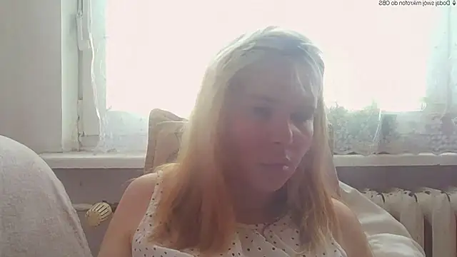 Snapshot of HornyElena chatting on 31, 5, 2026 HornyElena online show from 31, 5, 2026