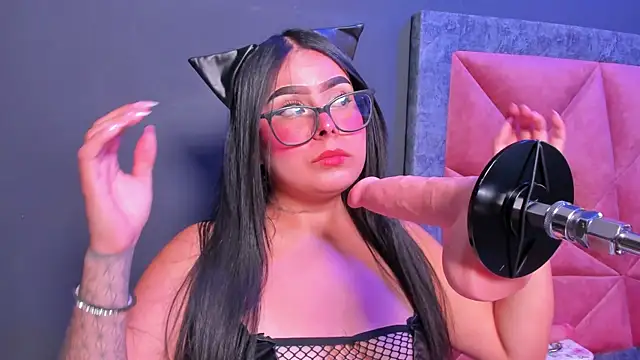Snapshot of Amy_whittee chatting on 5, 6, 2026 Amy whittee online show from 5, 6, 2026