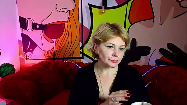 Snapshot of AmaraNights chatting on 18, 11, 2025 AmaraNights online show from 18, 11, 2025