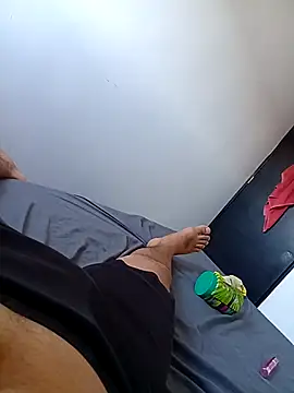 Snapshot of Rome24Ars chatting on 5, 11, 2025 Rome24Ars online show from 5, 11, 2025