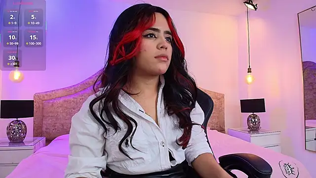 Snapshot of Chloejonson chatting on 9, 11, 2025 Chloejonson online show from 9, 11, 2025