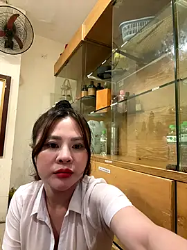 Snapshot of hellela-a chatting on 9, 11, 2025 hellela-a online show from 9, 11, 2025