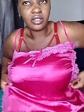 Snapshot of Miss-Berries chatting on 25, 5, 2026 Miss-Berries online show from 25, 5, 2026