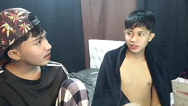 Snapshot of Urloverhardcock chatting on 26, 7, 2026 Urloverhardcock online show from 26, 7, 2026
