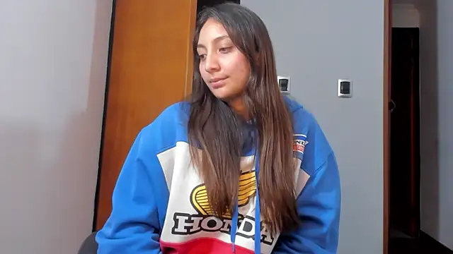 LilyGarcia online show from 14, 6, 2026