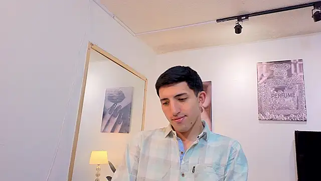 Un Sluttyy online show from 6, 2, 2026