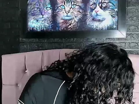 Snapshot of hot_and_fucking_girl chatting on 8, 11, 2025 hot and fucking girl online show from 8, 11, 2025