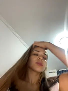 Sara  Secret online show from 18, 11, 2025