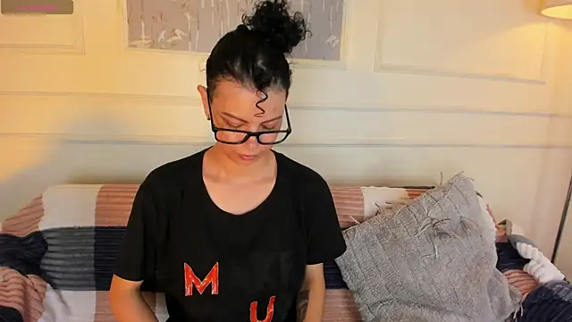Snapshot of AliceMadnes chatting on 11, 5, 2026 AliceMadnes online show from 11, 5, 2026