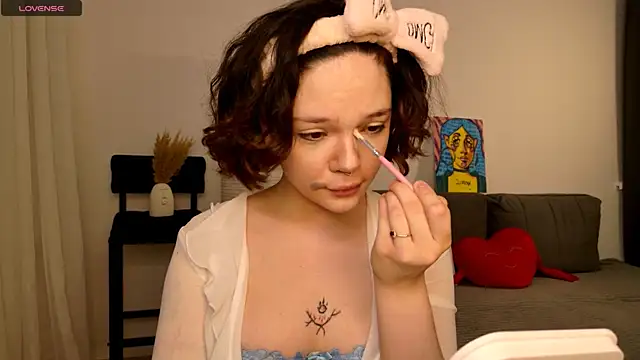 Sweety cheeky online show from 10, 2, 2026