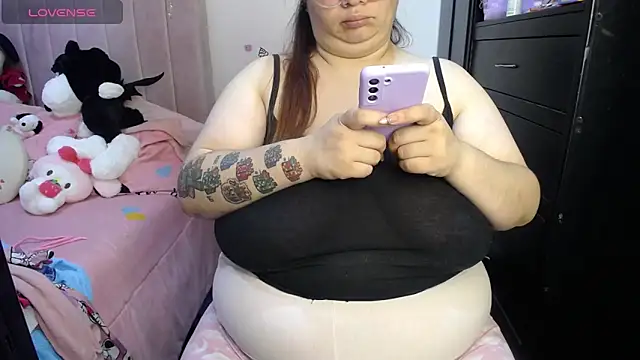 kattybbwbigboobs  online show from 16, 3, 2026
