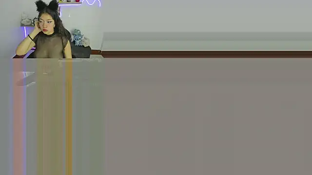 Snapshot of Hinata_sweet chatting on 11, 11, 2025 Hinata sweet online show from 11, 11, 2025