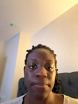 Snapshot of bry8661 chatting on 7, 11, 2025 bry8661 online show from 7, 11, 2025