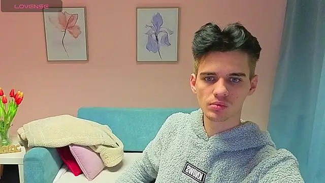 Snapshot of LiamMerci chatting on 10, 11, 2025 LiamMerci online show from 10, 11, 2025