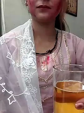 Snapshot of black_and_white_choco chatting on 4, 3, 2026 black and white choco online show from 4, 3, 2026