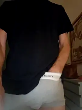 CuteDaddy92 online show from 6, 4, 2026