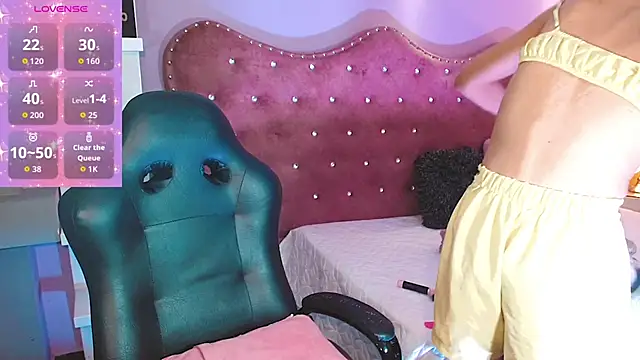 AnnaRouseQueen online show from 5, 12, 2025