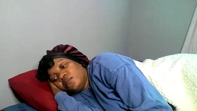Snapshot of DustyLucy02 chatting on 28, 5, 2026 DustyLucy02 online show from 28, 5, 2026