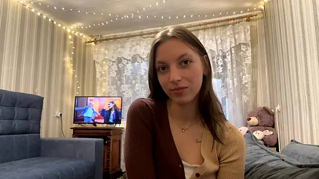 Snapshot of CarliBatas chatting on 8, 11, 2025 CarliBatas online show from 8, 11, 2025