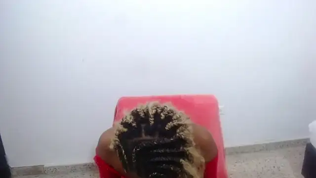 Snapshot of NiaOlsson_ chatting on 8, 11, 2025 NiaOlsson online show from 8, 11, 2025