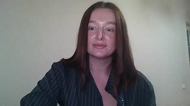 Snapshot of LilianaSwetx chatting on 12, 11, 2025 LilianaSwetx online show from 12, 11, 2025