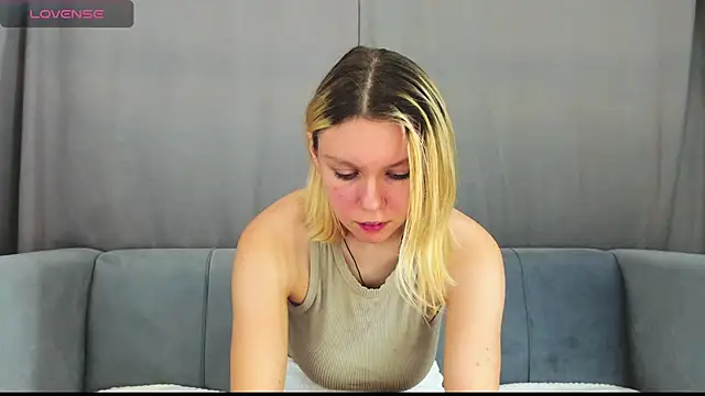 Monisees online show from 14, 11, 2025