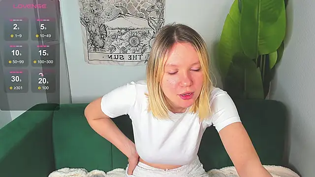 Monisees online show from 14, 12, 2025