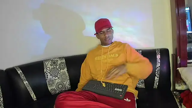 Snapshot of JUANBIGCOCK21CM chatting on 14, 4, 2026 JUANBIGCOCK21CM online show from 14, 4, 2026