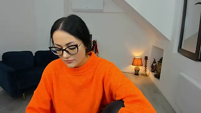 AnyaEvy online show from 2, 12, 2025