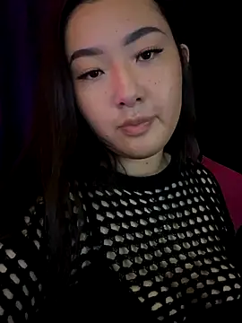 Snapshot of Kewley chatting on 16, 11, 2025 Kewley online show from 16, 11, 2025