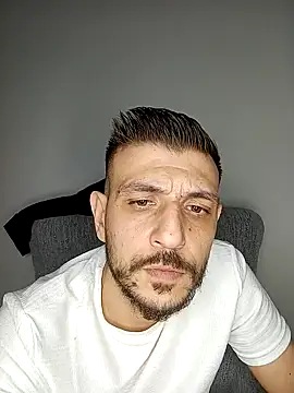 Snapshot of Red_dewilll chatting on 7, 11, 2025 Red dewilll online show from 7, 11, 2025