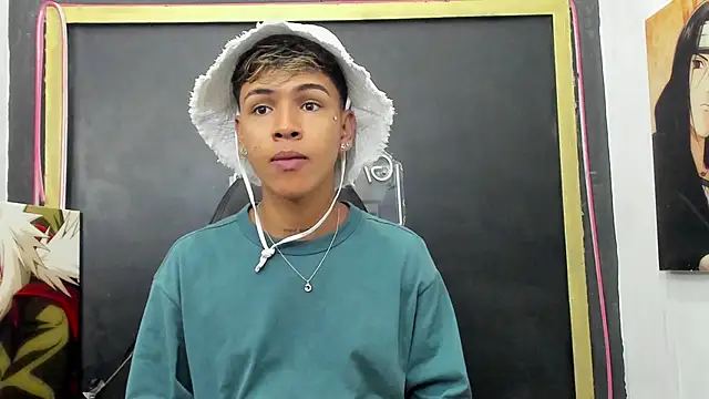 Snapshot of Timmy_Kiing_ chatting on 15, 12, 2025 Timmy Kiing online show from 15, 12, 2025