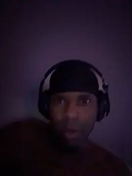 Snapshot of CrookedBeaut chatting on 11, 1, 2026 CrookedBeaut online show from 11, 1, 2026