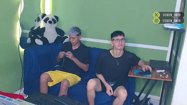 Snapshot of stebeen_smithh chatting on 1, 2, 2026 stebeen smithh online show from 1, 2, 2026