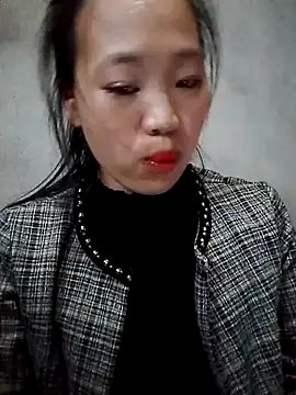 Yumiik2kk online show from 16, 11, 2025