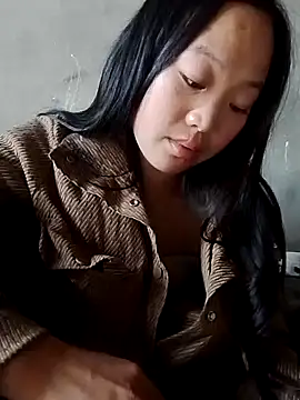 Yumiik2kk online show from 1, 12, 2025