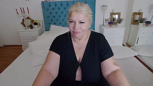 Snapshot of ByaStorm chatting on 10, 9, 2025 ByaStorm online show from 10, 9, 2025